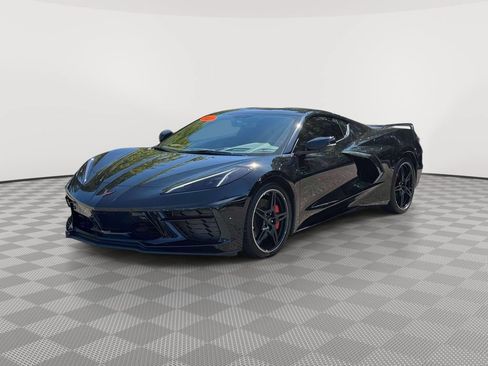 Used 2023 Chevrolet Corvette Stingray Preferred Cpe w/ Z51 Performance Package RWD image 3