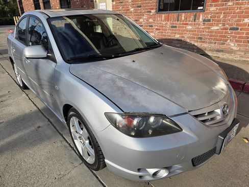Used 2004 MAZDA MAZDA3 s w/ Moonroof & 6-CD Pkg image 1