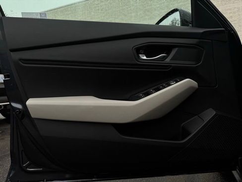 New 2025 Honda Accord SE image 10