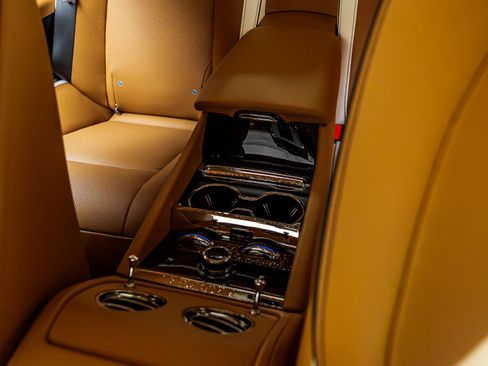 Used 2024 Rolls-Royce Spectre w/ Spectre Launch Package AWD/4WD image 39
