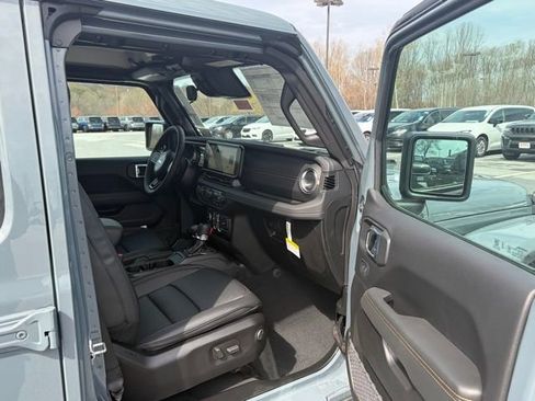 New 2026 Jeep Gladiator Sport image 28