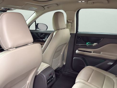 Used 2022 Lincoln Corsair Reserve w/ Equipment Group 201A AWD/4WD image 27