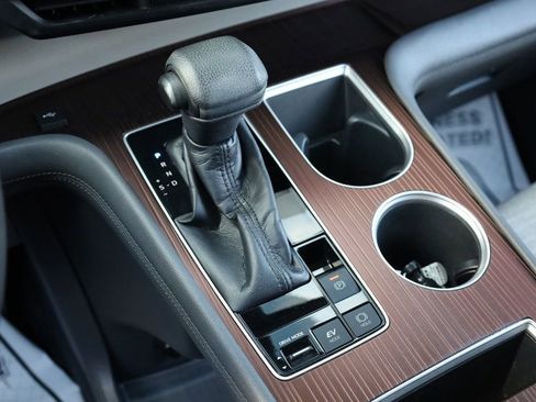 Used 2021 Toyota Sienna LE image 36