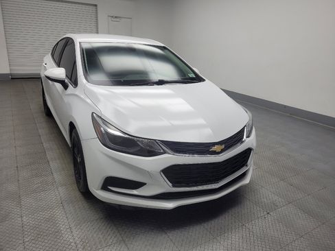 Used 2016 Chevrolet Cruze LT w/ Convenience Package image 14
