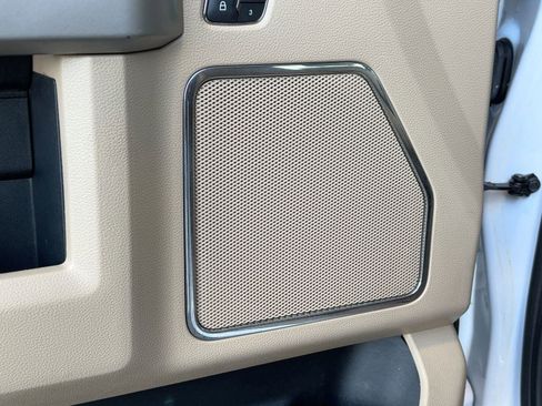 Certified 2019 Ford F150 Lariat w/ Equipment Group 501A Mid image 21