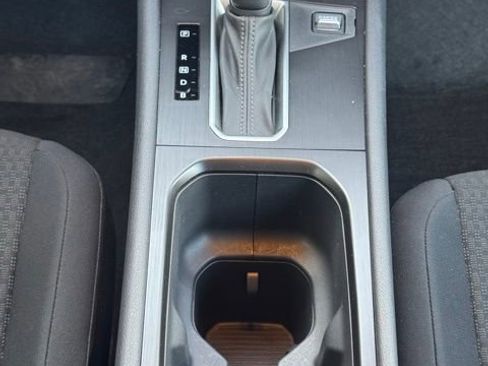 Certified 2025 Nissan Kicks S image 13