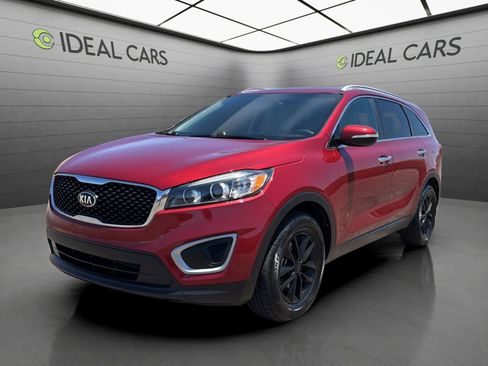 Used 2017 Kia Sorento FWD image 1