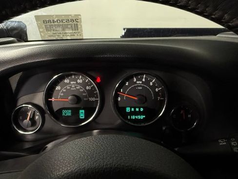 Used 2018 Jeep Wrangler Unlimited Sport S AWD/4WD image 20