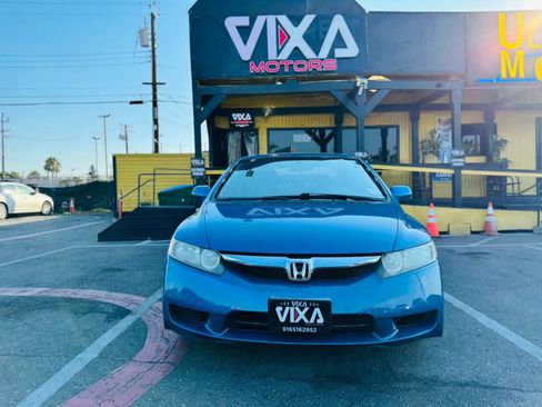 Used 2011 Honda Civic LX image 2