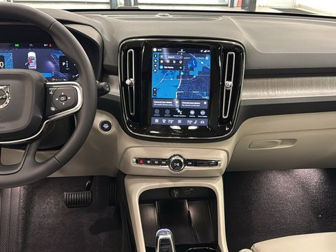 New 2026 Volvo XC40 B4 Plus w/ Climate Package image 11