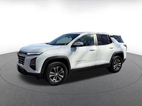 Used 2025 Chevrolet Equinox LT FWD image 8