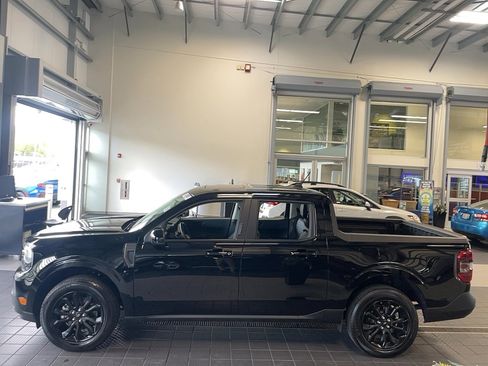 Used 2023 Ford Maverick Lariat w/ Lariat Luxury Package image 3
