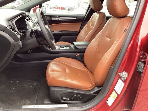 Used 2019 Ford Fusion Titanium image 14