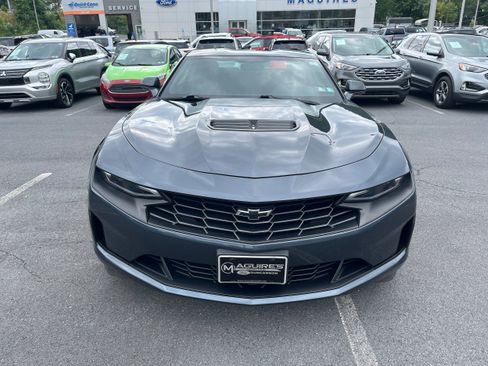 Used 2021 Chevrolet Camaro LT RWD image 3