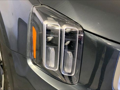 Certified 2024 Kia Telluride S w/ S Sunroof Package AWD/4WD image 26