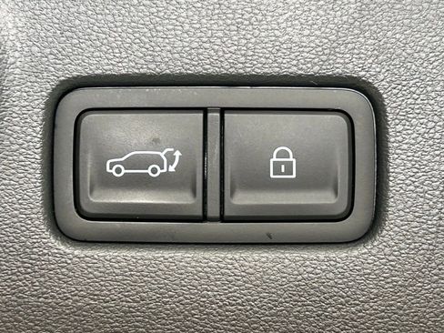 Used 2025 Hyundai Santa Fe Calligraphy image 17