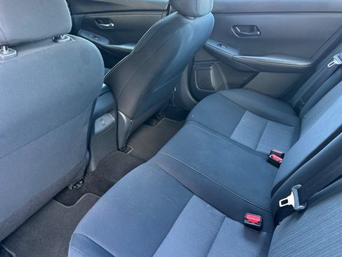 Used 2025 Nissan Sentra SV FWD image 11