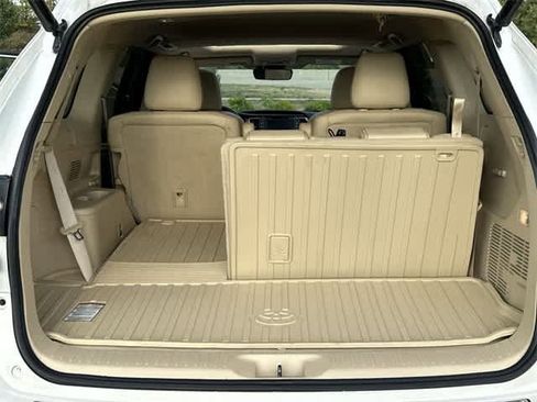 Used 2018 Toyota Highlander Limited image 28