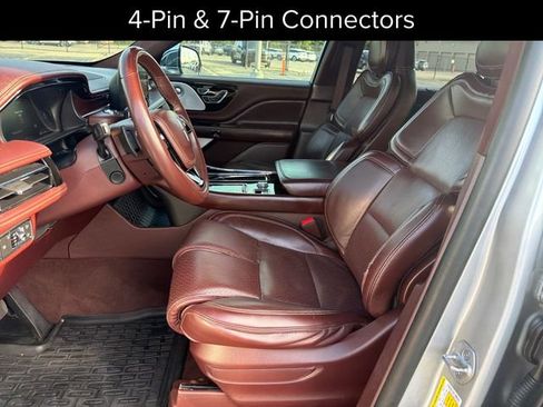 Used 2022 Lincoln Aviator Black Label w/ Class IV Trailer Tow Package AWD/4WD image 12