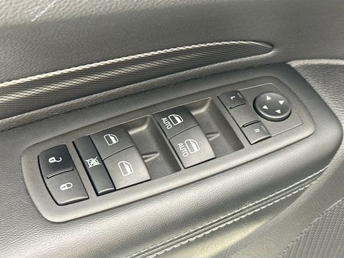 Used 2022 Dodge Durango GT image 17