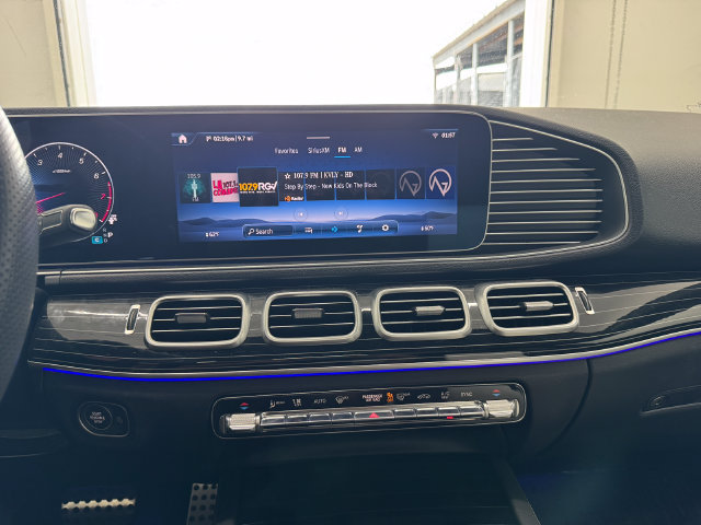 Used 2024 Mercedes-Benz GLE 350 4MATIC image 4