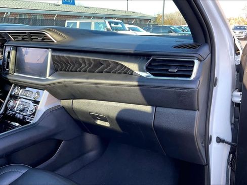 Used 2023 GMC Yukon Denali image 19
