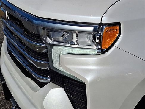 Used 2024 Chevrolet Silverado 1500 High Country w/ High Country Premium Package image 28