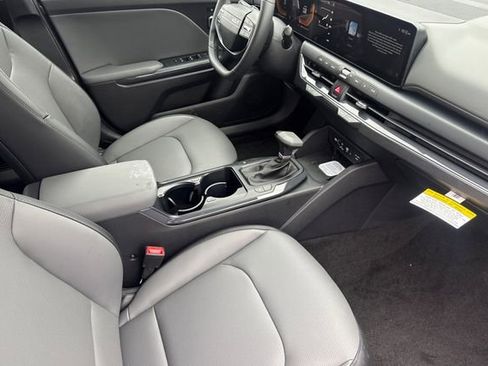 New 2026 Kia K4 EX FWD image 17
