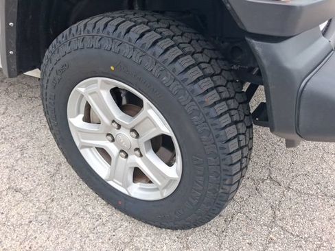 Used 2021 Jeep Wrangler Unlimited Sport AWD/4WD image 13