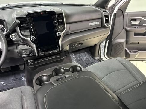 Used 2025 RAM 2500 Big Horn AWD/4WD image 21