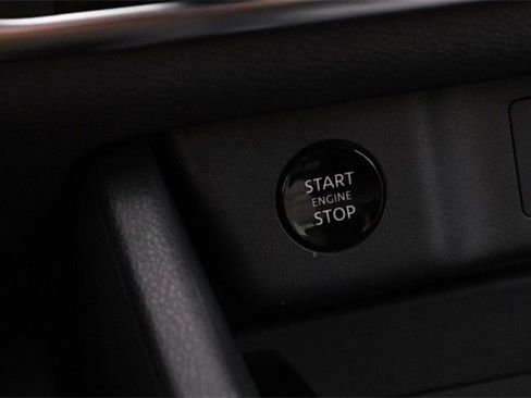 Certified 2024 Nissan Rogue SV image 15