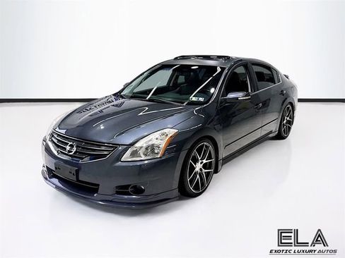 Used 2012 Nissan Altima 3.5 SR w/ Sport Pkg image 39