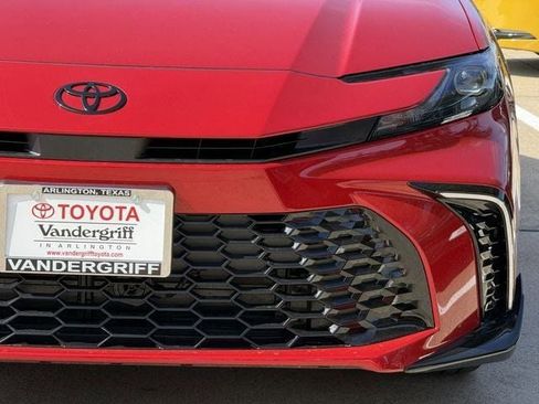 New 2026 Toyota Camry Hybrid image 9