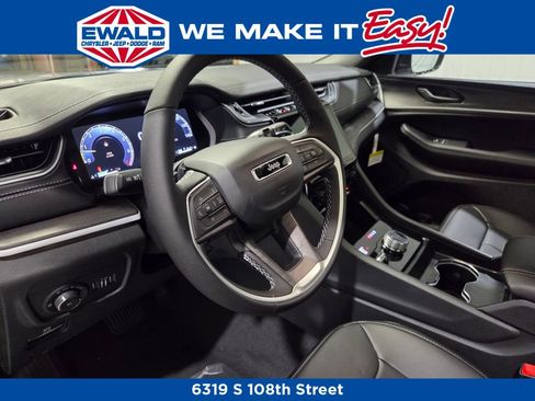 New 2025 Jeep Grand Cherokee L Limited w/ Luxury Tech Group II image 6