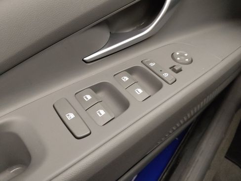 Used 2023 Hyundai Elantra SEL w/ Convenience Package image 27