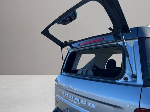 Used 2023 Ford Bronco Sport Badlands image 42