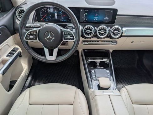 Used 2021 Mercedes-Benz GLB 250 image 6