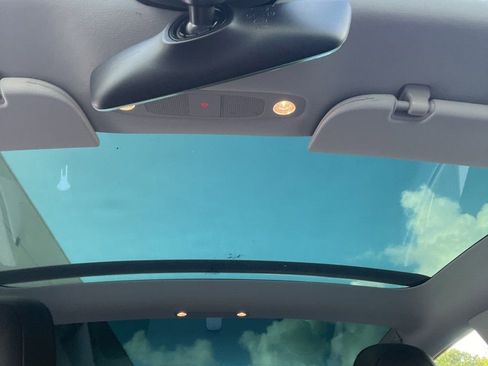 Used 2020 Tesla Model 3 Long Range image 21