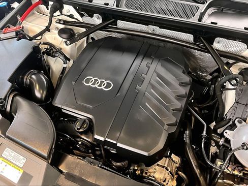Used 2024 Audi Q5 2.0T Premium AWD/4WD image 31