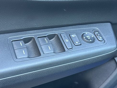 Used 2024 Honda CR-V LX image 13