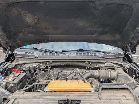 Used 2017 Ford F150 Lariat image 29