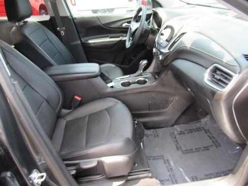 Certified 2018 Chevrolet Equinox Premier FWD image 10