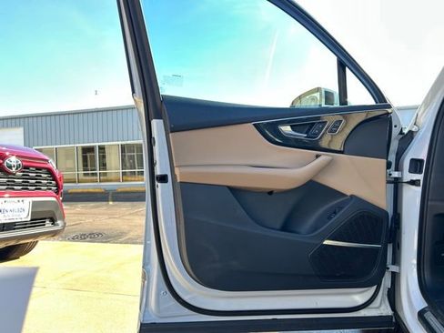 Used 2021 Audi Q7 2.0T Premium Plus w/ Premium Plus Package image 31