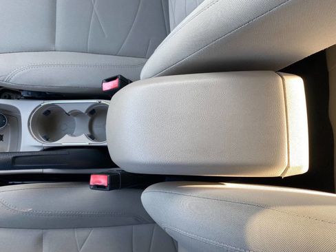 Used 2015 Ford Fiesta SE w/ Exterior Protection Package image 17