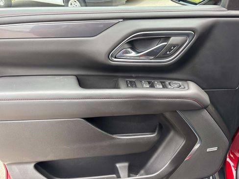 Used 2023 Chevrolet Suburban RST w/ Luxury Package image 12