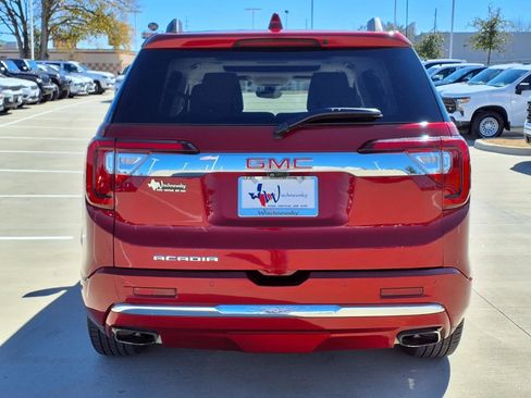 Used 2023 GMC Acadia Denali w/ Denali Ultimate Package image 7