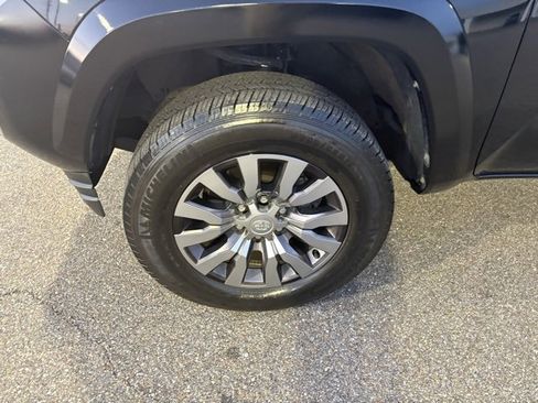 Used 2023 Toyota Tacoma Limited image 19