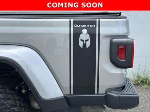 Used 2021 Jeep Gladiator Sport AWD/4WD image 31