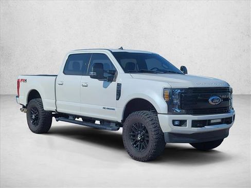 Used 2019 Ford F250 Lariat w/ Lariat Ultimate Package AWD/4WD image 4