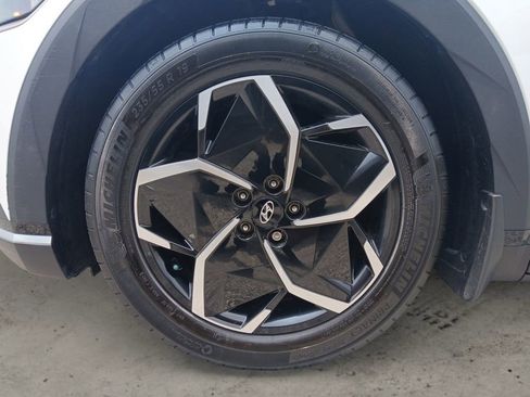 Used 2024 Hyundai Ioniq 5 SE RWD image 14